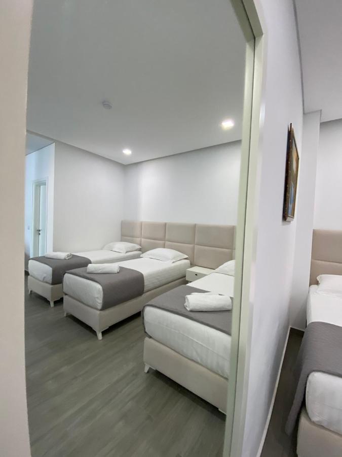 Edina By Hp Hotel Sarandë Exteriér fotografie