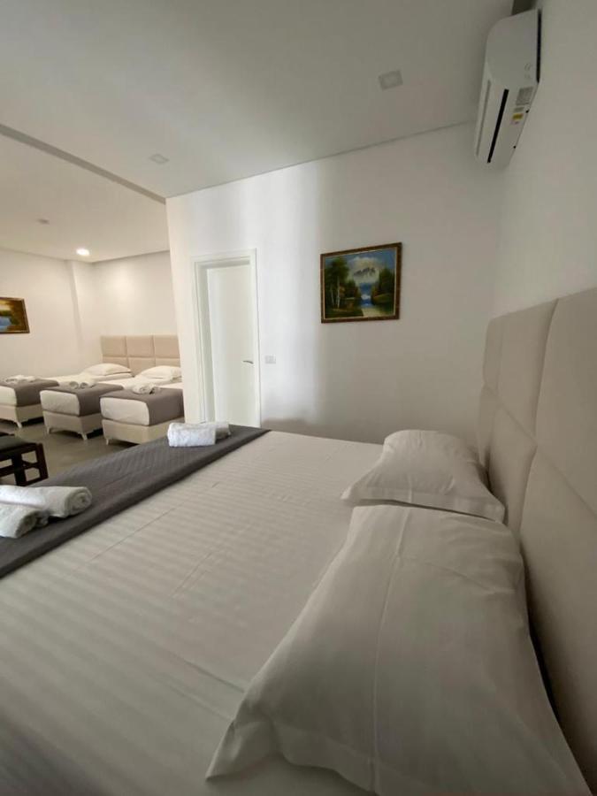 Edina By Hp Hotel Sarandë Exteriér fotografie