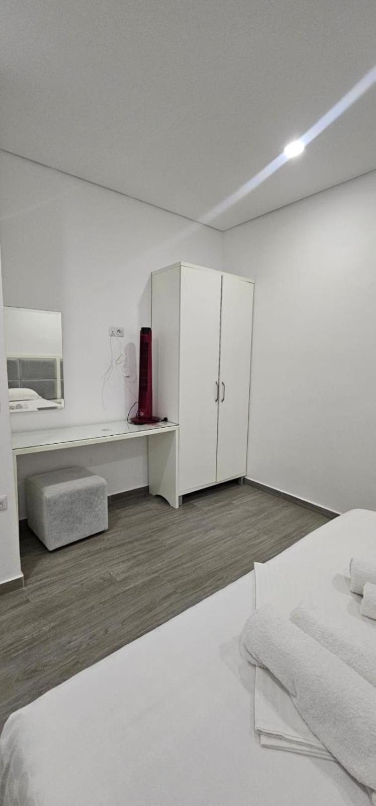 Edina By Hp Hotel Sarandë Exteriér fotografie