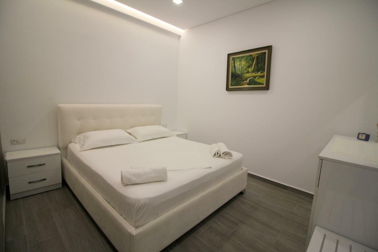 Edina By Hp Hotel Sarandë Exteriér fotografie