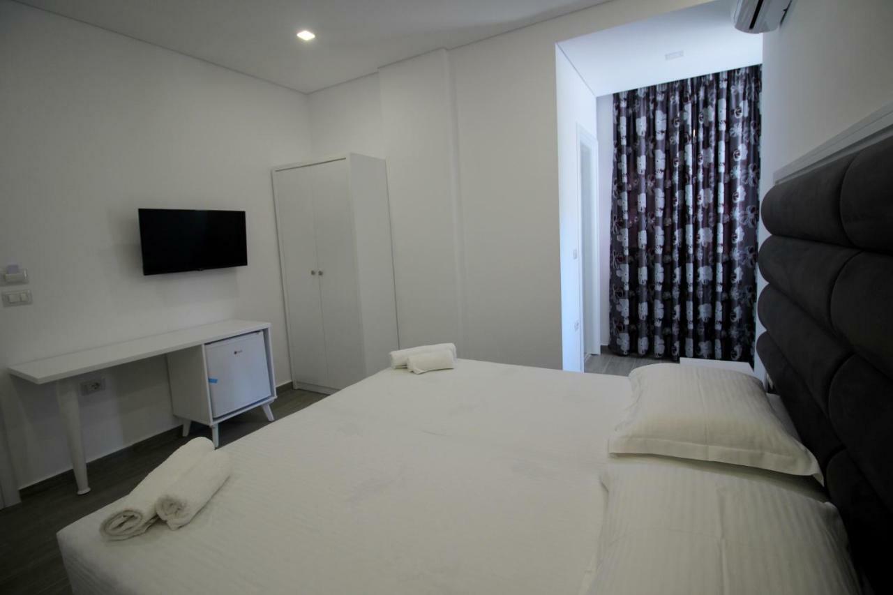 Edina By Hp Hotel Sarandë Exteriér fotografie